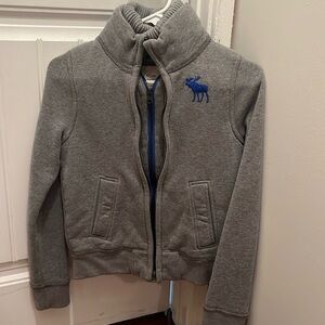 Abercrombie kids Meduim very thick zip up jacket